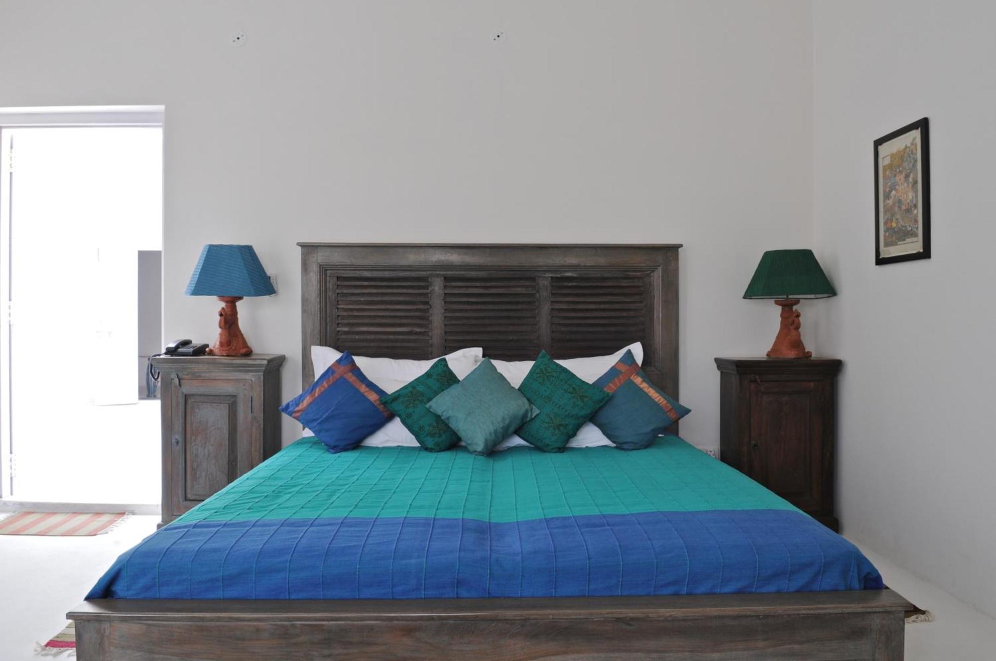 Savista Retreat Hotel Jaipur Ngoại thất bức ảnh