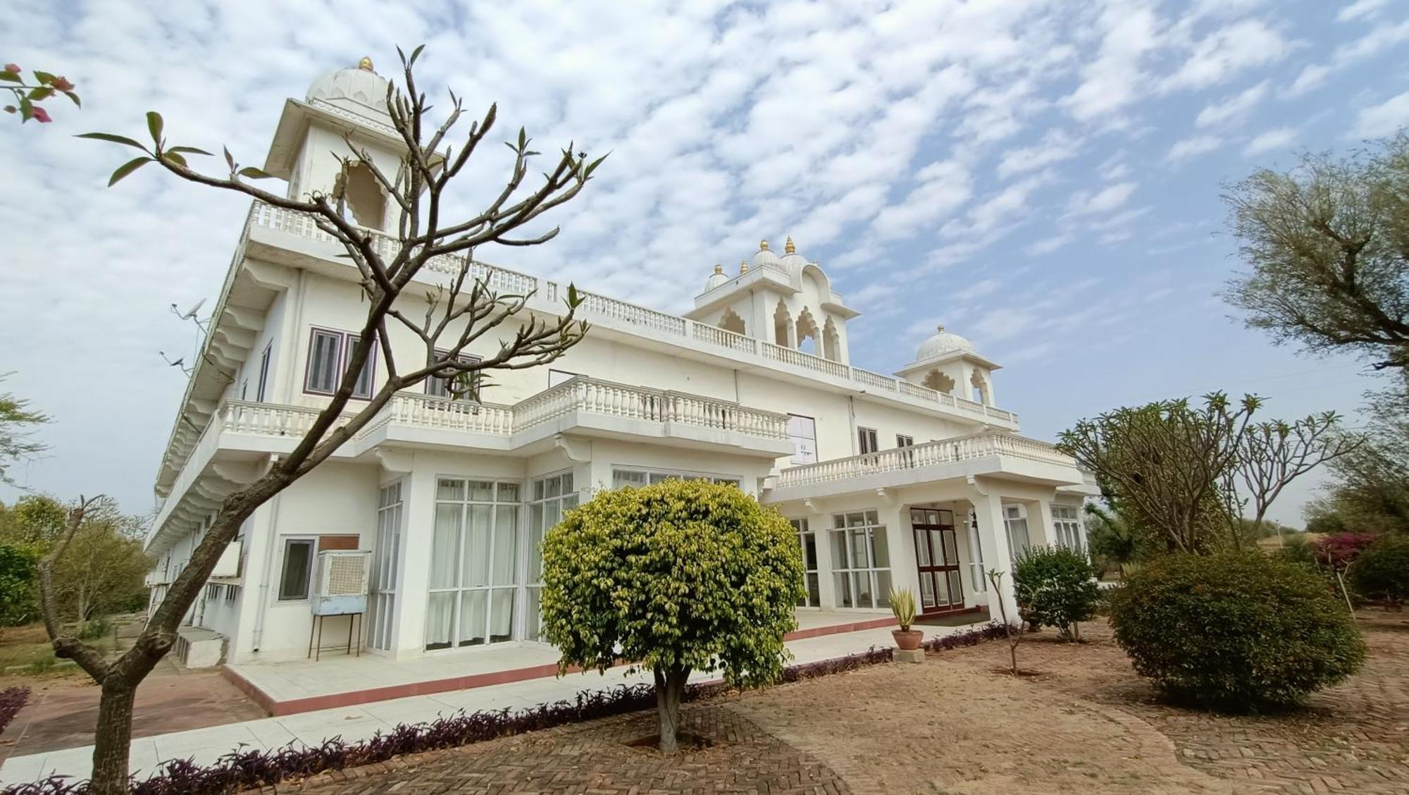 Savista Retreat Hotel Jaipur Ngoại thất bức ảnh