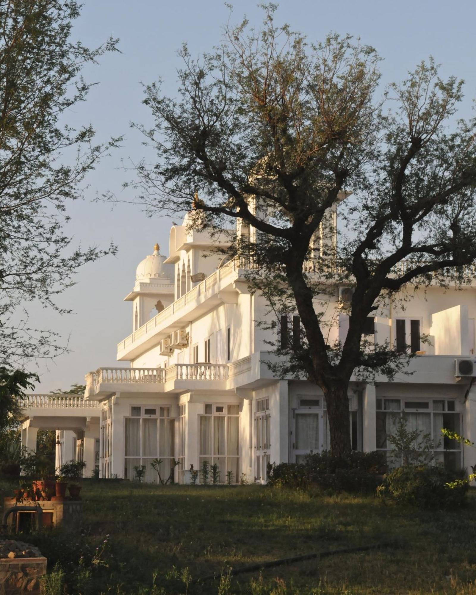 Savista Retreat Hotel Jaipur Ngoại thất bức ảnh