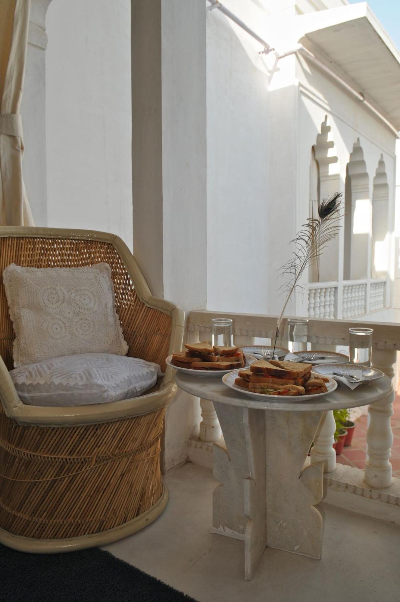 Savista Retreat Hotel Jaipur Ngoại thất bức ảnh