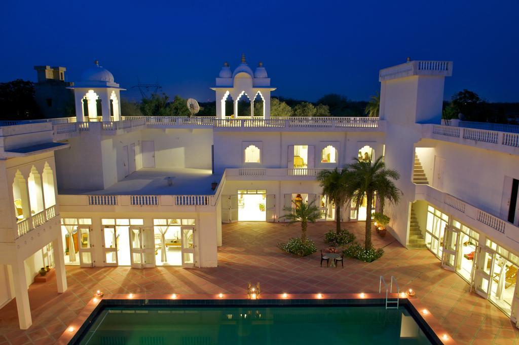 Savista Retreat Hotel Jaipur Ngoại thất bức ảnh