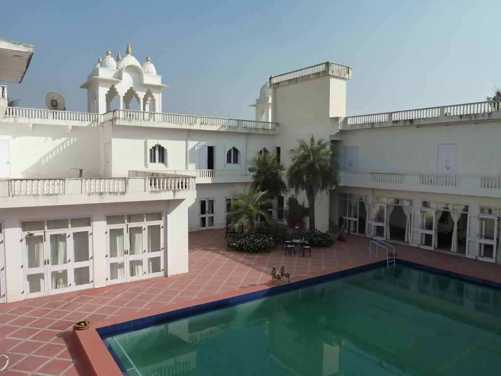 Savista Retreat Hotel Jaipur Ngoại thất bức ảnh