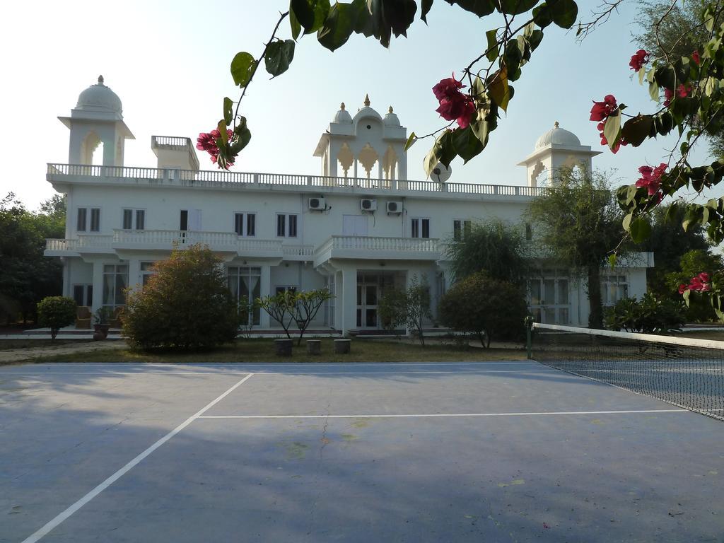 Savista Retreat Hotel Jaipur Ngoại thất bức ảnh
